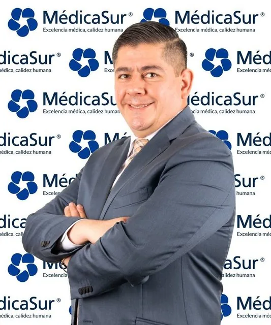 Edgar Omar Cervantes Lopez Médica Sur Copyright